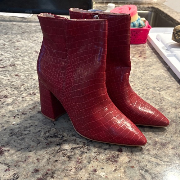 Charles By Charles David Shoes - Charles By Charles David Burgundy Croc-Embossed Heeled Boots